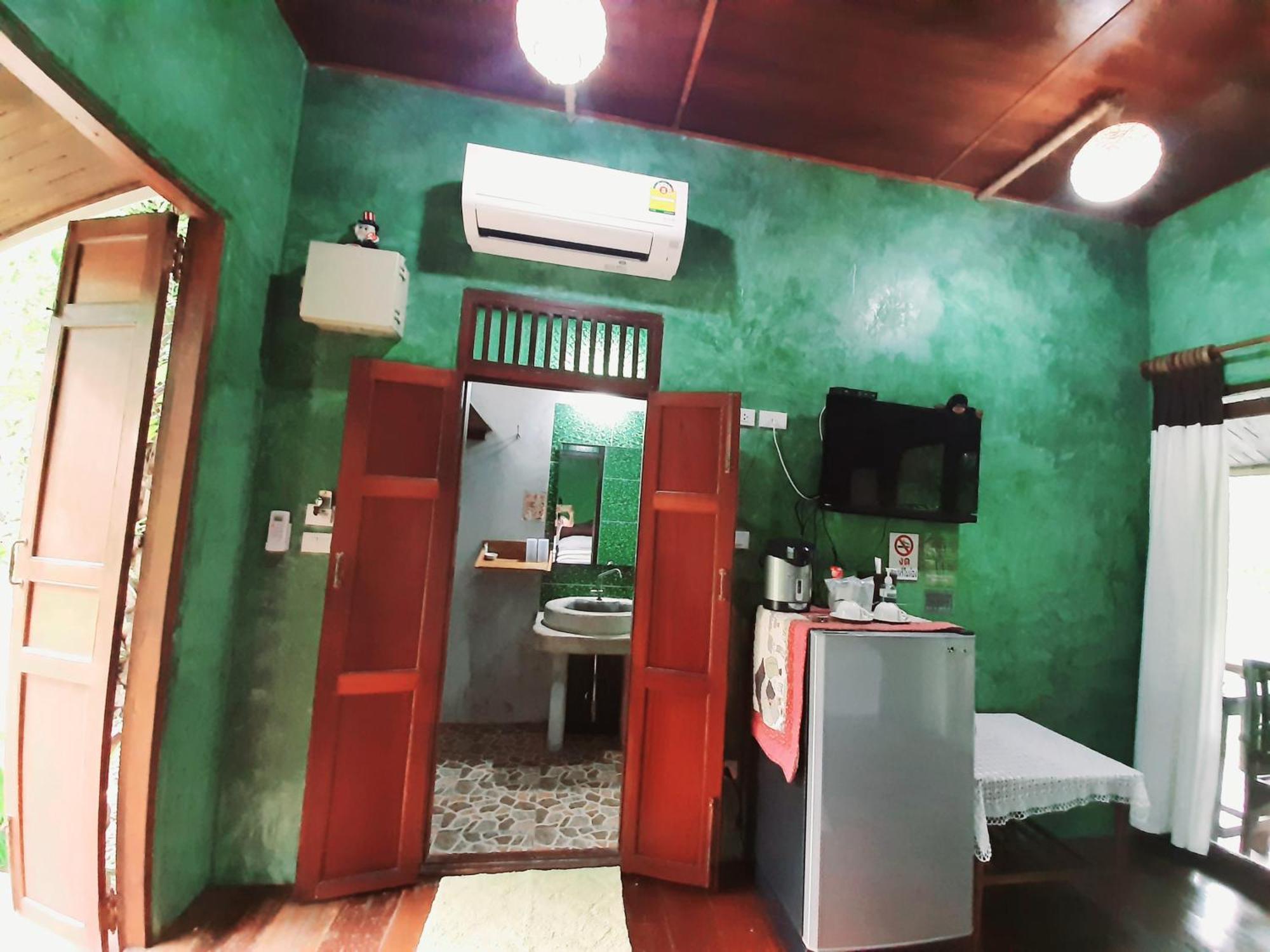 Tuaprodhome Khao Lak Room photo